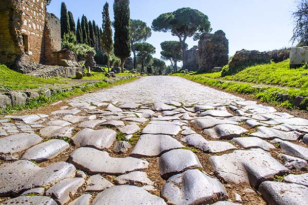 La “Regina Viarum” esploriamo la Via Appia Antica